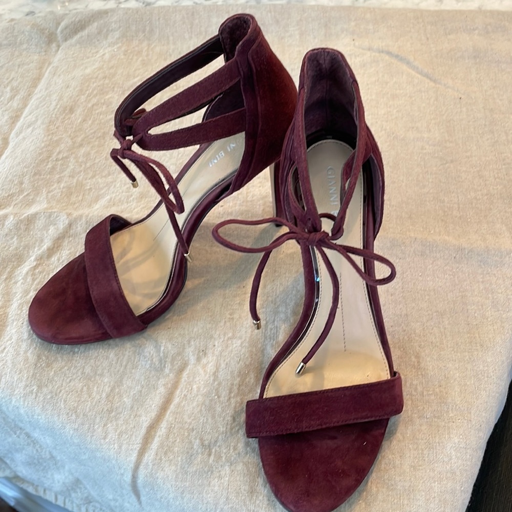 Gianni Bini Suede Heels